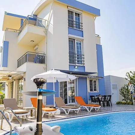 Splendid With Private Pool In Antalya 4* Belek